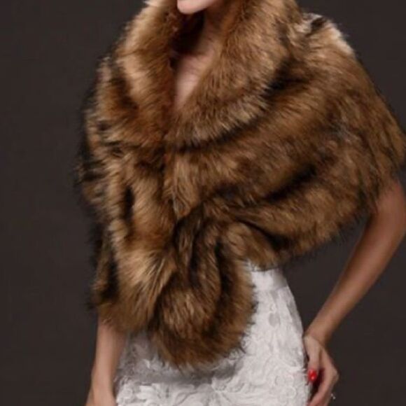 Fur shawl  - Picture 1 of 2